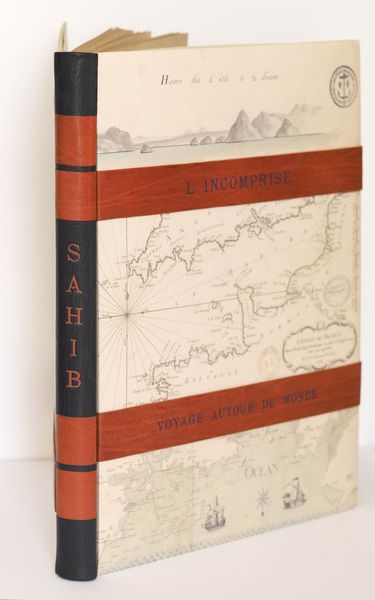 Sahib, La frégate l'incomprise - Bradel à plats rapportés, oasis et papier.